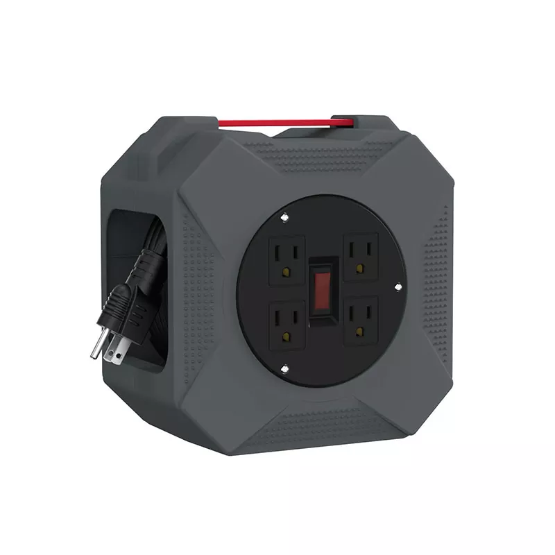 4 uttag plastsladdrulle 45 fot